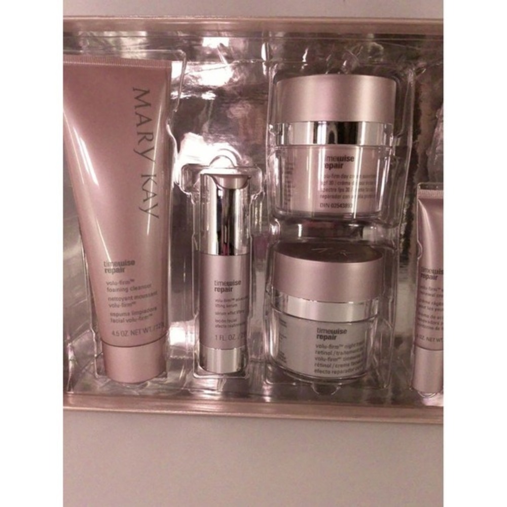 MARY KAY TimeWise Repair Volu-Firm Skincare 5 Piece Set Anti Aging SPF 30 NEW - Picture 5 of 10